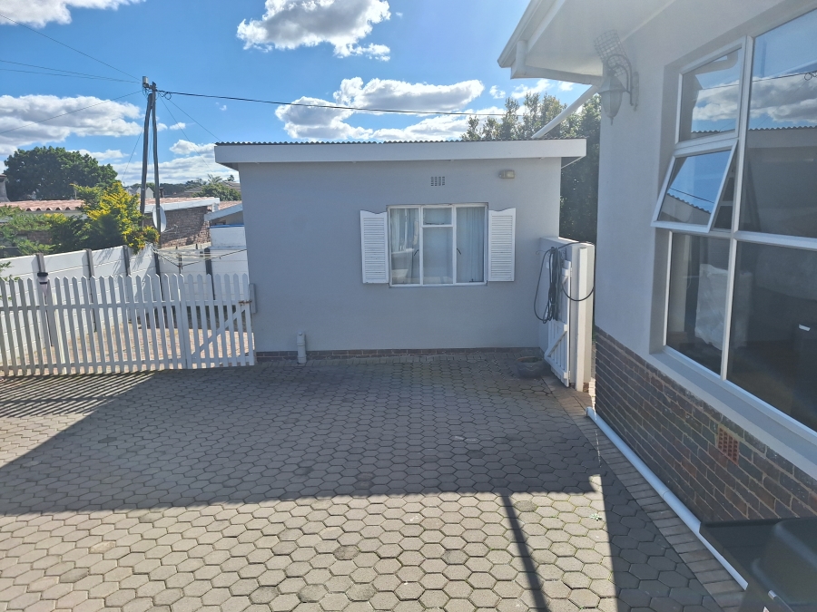 4 Bedroom Property for Sale in Hartenbos Central Western Cape